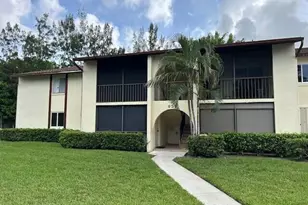 4871 Sable Pine B2 Circle, West Palm Beach, FL 33417 - Photo 1