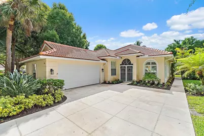 216 E Tall Oaks Circle, Palm Beach Gardens, FL 33410 - Photo 1