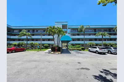 4725 Lucerne Lakes Boulevard E #413, Lake Worth, FL 33467 - Photo 1