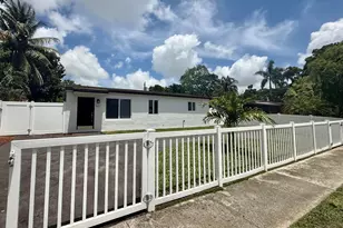 531 N 68th Terrace, Hollywood, FL 33024 - Photo 1