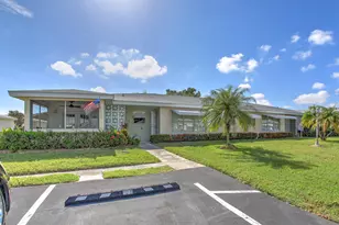 112 Lakes End Dr, Fort Pierce, FL 34982 - Photo 1