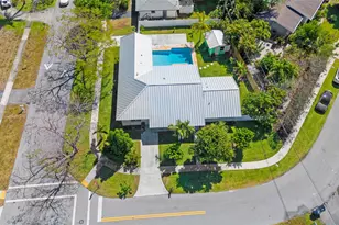 698 NW 12th Rd, Boca Raton, FL 33486 - Photo 1