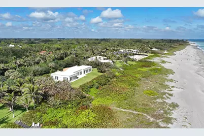 15 S Beach Road, Jupiter Island, FL 33455 - Photo 1