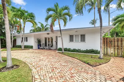 301 Edgewood Drive, West Palm Beach, FL 33405 - Photo 1