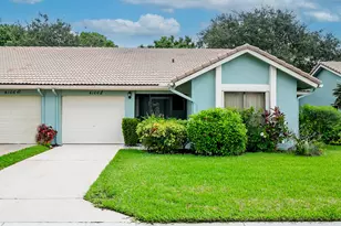 4166 Gator Trace Villas Cir, Fort Pierce, FL 34982 - Photo 1