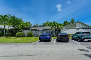 1038 Summit Trail Cir, West Palm Beach, FL 33415 - Photo 1