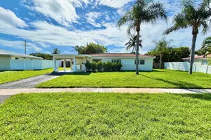 2370 NE 4th Ave, Boca Raton, FL 33431 - Photo 1