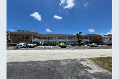 3220 NE 10th Street #4, Pompano Beach, FL 33062 - Photo 1