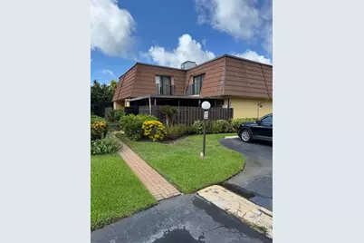4221 Turnberry Circle #10, Lake Worth, FL 33467 - Photo 1