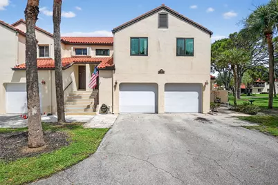 7 Via De Casas Sur #204, Boynton Beach, FL 33426 - Photo 1