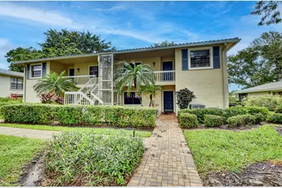 15 Westgate Lane #D, Boynton Beach, FL 33436 - Photo 1