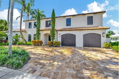 832 SW 34th Avenue, Boynton Beach, FL 33435 - Photo 1