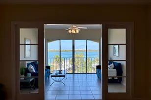 38 Harbour Isle Dr E, Fort Pierce, FL 34949 - Photo 1