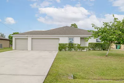 362 NW Bayshore Boulevard, Port Saint Lucie, FL 34983 - Photo 1
