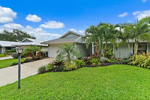 12787 SE Pinehurst Ct, Hobe Sound, FL 33455 - Photo 1