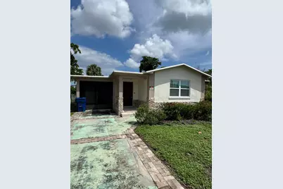 718 W 10th Street Street, Riviera Beach, FL 33404 - Photo 1