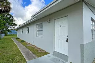 1107 N 21st St, Fort Pierce, FL 34950 - Photo 1