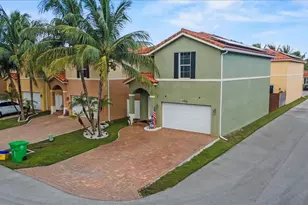 3325 Elizabeth Pl S, Palm Springs, FL 33461 - Photo 1