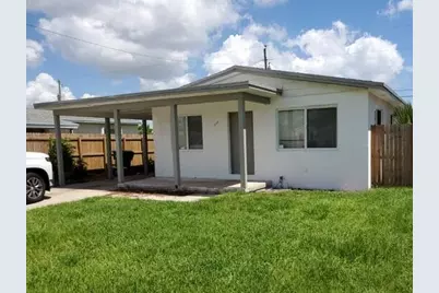 958 W 3rd Street, Riviera Beach, FL 33404 - Photo 1