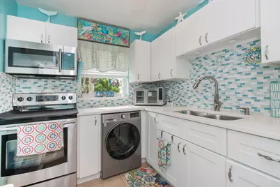 229 N K Street #204, Lake Worth Beach, FL 33460 - Photo 1