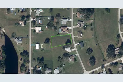 424 Cherry Tree Drive, Sebring, FL 33876 - Photo 1