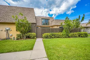 1204 Waterview Cir, Palm Springs, FL 33461 - Photo 1