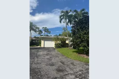 13174 Eastpointe Way, Palm Beach Gardens, FL 33418 - Photo 1
