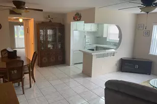 424 Chatham U, West Palm Beach, FL 33417 - Photo 1