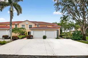 12528 Crystal Pointe Dr, Boynton Beach, FL 33437 - Photo 1