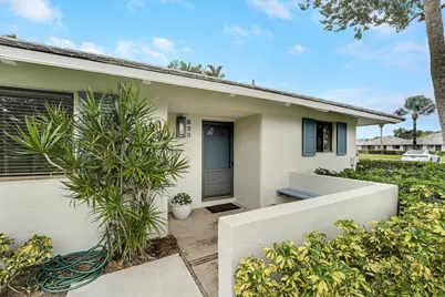 828 Club Drive, Palm Beach Gardens, FL 33418 - Photo 1