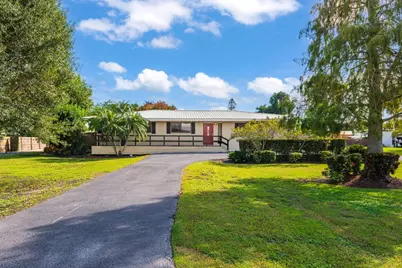 1732 SE Avenue J, Belle Glade, FL 33430 - Photo 1