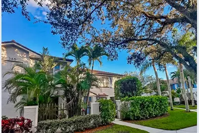 386 Prestwick Circle #3, Palm Beach Gardens, FL 33418 - Photo 1