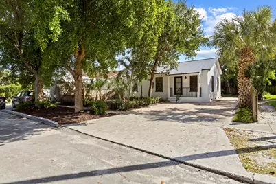 830 Franklin Road, West Palm Beach, FL 33405 - Photo 1