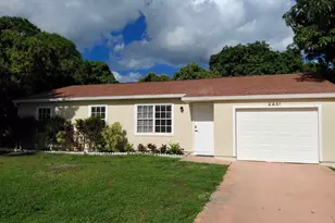 2431 SE Robin Cir, Port Saint Lucie, FL 34952 - Photo 1