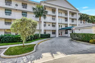 3516 Whitehall Dr, West Palm Beach, FL 33401 - Photo 1