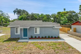 304 N 28th St, Fort Pierce, FL 34947 - Photo 1