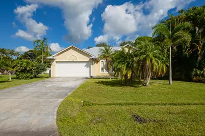731 SE Browning Avenue, Port Saint Lucie, FL 34983 - Photo 1