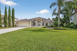 5609 Lake Shore Village Cir, Lake Worth, FL 33463 - Photo 1