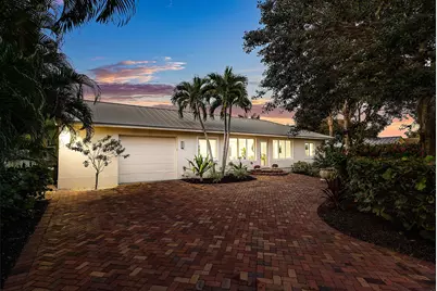 25 NE 10th Street, Delray Beach, FL 33444 - Photo 1