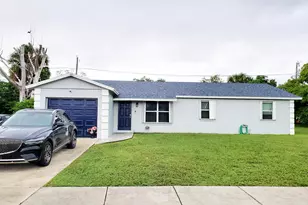 1477 N Mangonia Dr, West Palm Beach, FL 33401 - Photo 1