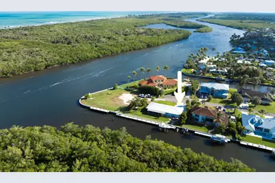 8585 SE Palm Street, Hobe Sound, FL 33455 - Photo 1