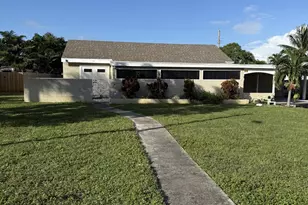373 Glenn Rd, West Palm Beach, FL 33405 - Photo 1