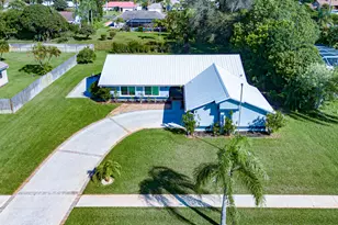 2473 SE Drayton Rd, Port Saint Lucie, FL 34952 - Photo 1