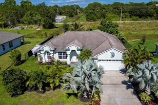 873 SW Tulip Blvd, Port Saint Lucie, FL 34953 - Photo 1