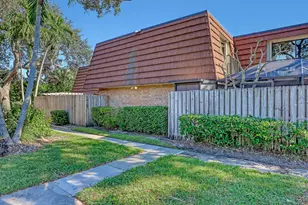 1415 14th Ln, Palm Beach Gardens, FL 33418 - Photo 1