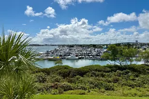 33 Harbour Isle Dr W, Fort Pierce, FL 34949 - Photo 1