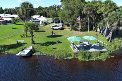 1025 Roberts Lane NE, Moore Haven, FL 33471 - Photo 1