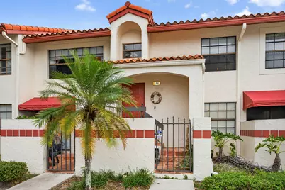 104 Liberty Court, Deerfield Beach, FL 33442 - Photo 1