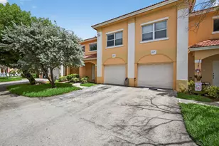 513 Talia Cir, Palm Springs, FL 33461 - Photo 1