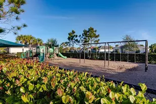 781 SE Courances Dr, Port Saint Lucie, FL 34984 - Photo 44